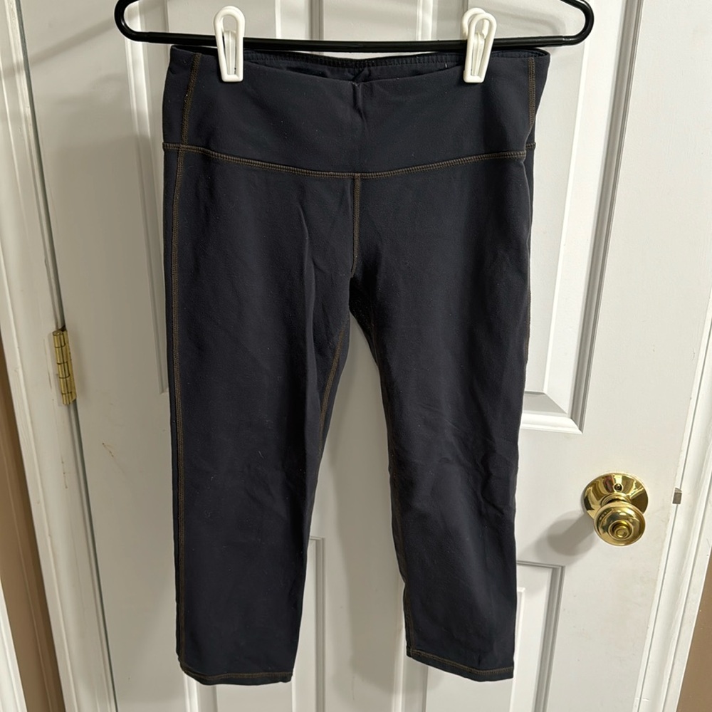Athleta Crop Leggings
